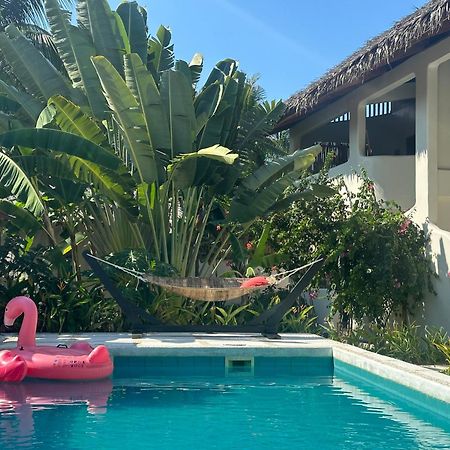 Parrots Boutique Resort ซาน วิเซนเต ภายนอก รูปภาพ