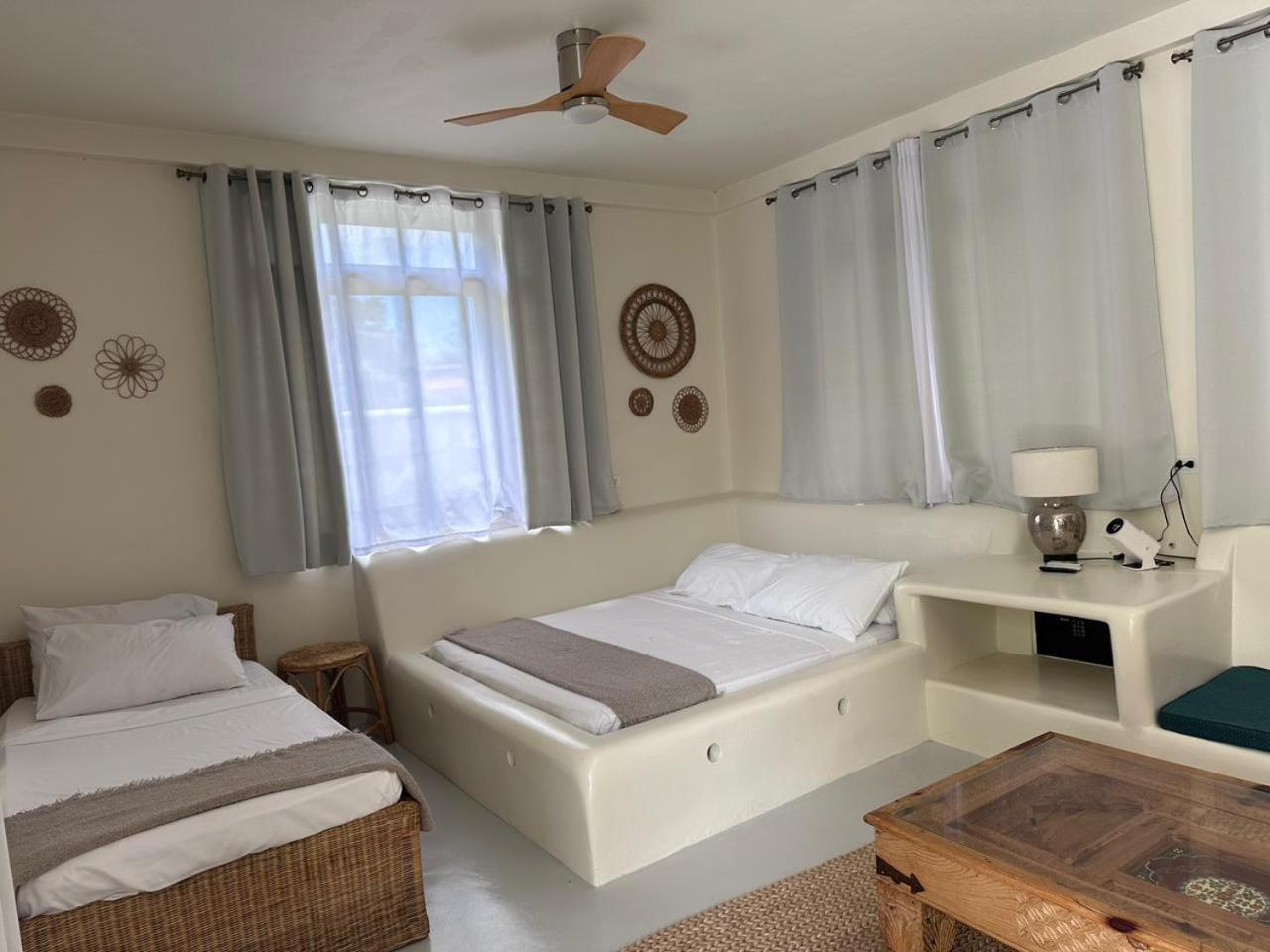 Parrots Boutique Resort ซาน วิเซนเต ภายนอก รูปภาพ