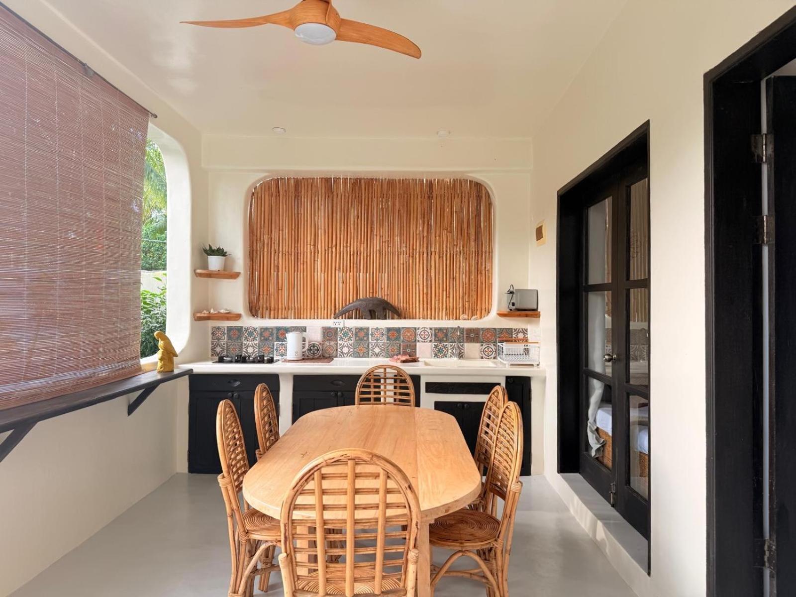 Parrots Boutique Resort ซาน วิเซนเต ภายนอก รูปภาพ